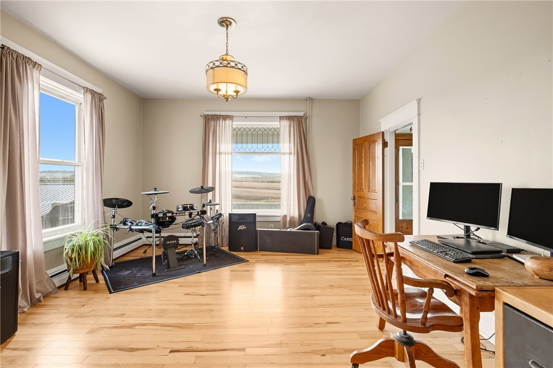 Stonycreek Twp, Pennsylvania 15541, United States, 5 Bedrooms Bedrooms, ,2 BathroomsBathrooms,Residential,Pending,212727