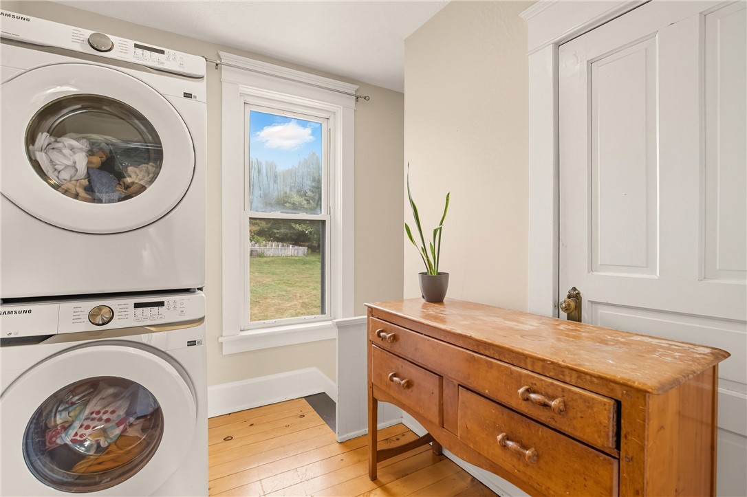 Stonycreek Twp, Pennsylvania 15541, United States, 5 Bedrooms Bedrooms, ,2 BathroomsBathrooms,Residential,Pending,212727