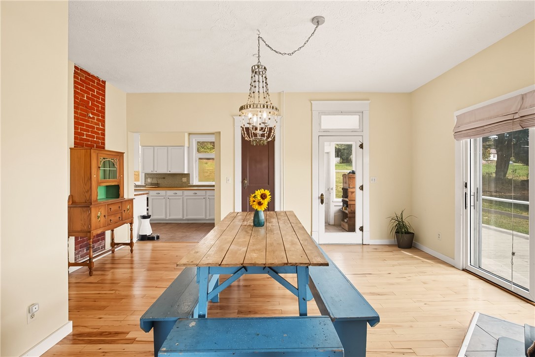 Stonycreek Twp, Pennsylvania 15541, United States, 5 Bedrooms Bedrooms, ,2 BathroomsBathrooms,Residential,Pending,212727