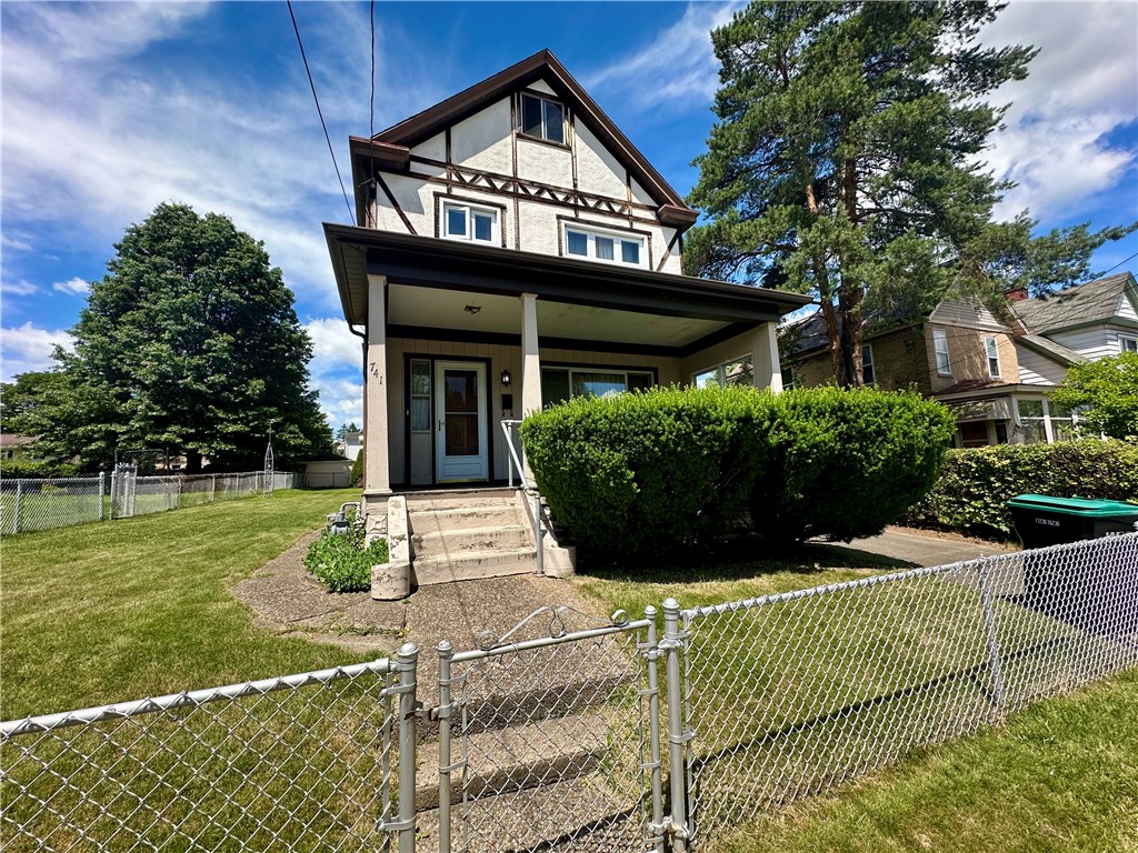 View McKees Rocks, PA 15136 property