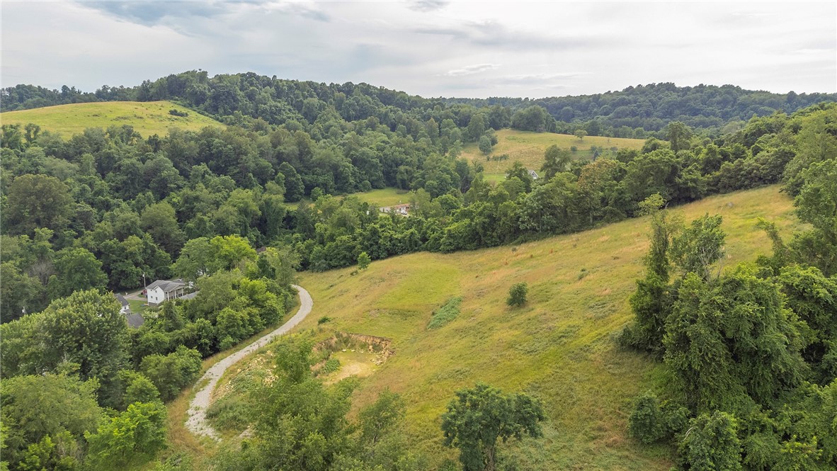 Tony Row - 10 Frazier Drive, Perryopolis, Pennsylvania image 11