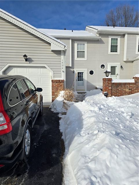 Photo of 1492 Yorktown Dr, Lawrence, PA 15055 (MLS # 1738565)