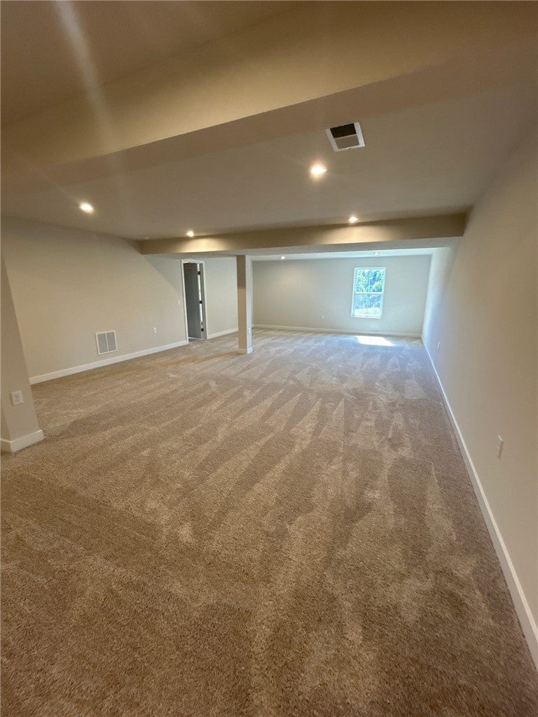 132 Acorn Dr