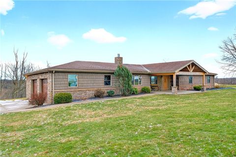 Photo of 582 Green Valley Rd, Eighty Four, PA 15330 (MLS # 1733575)