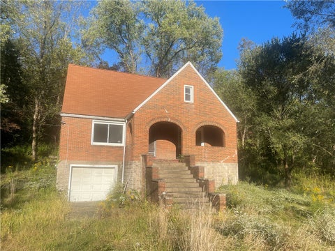 Homes For Sale - 102 Turnbull Ln<br/> Perry Twp, PA 15492