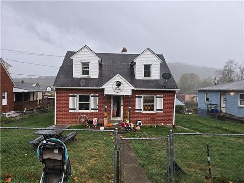Photo of 20 Taylor Ave, Clarksville, PA 15322 (MLS # 1727324)