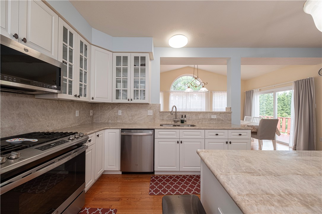 1909 Colonial Dr