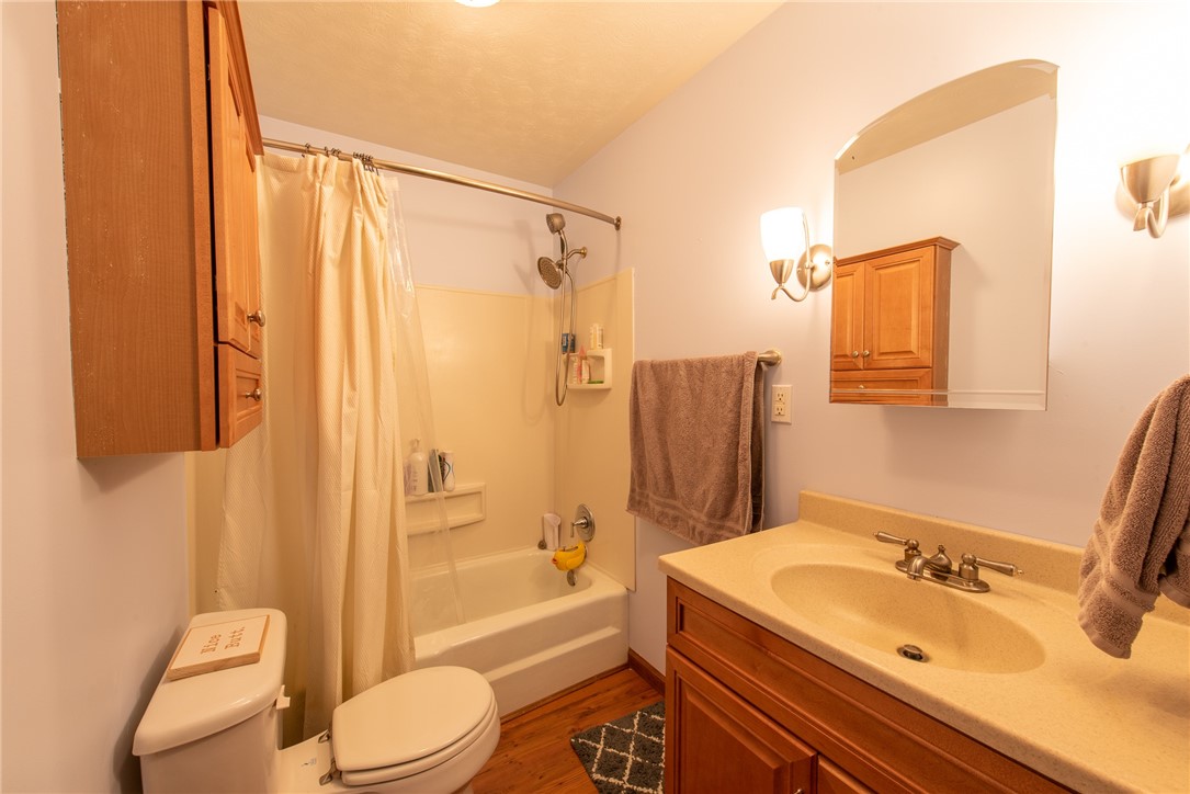 Allegheny Twp - Wml, Pennsylvania 15068, United States, 4 Bedrooms Bedrooms, ,3 BathroomsBathrooms,Residential,Pending,16069