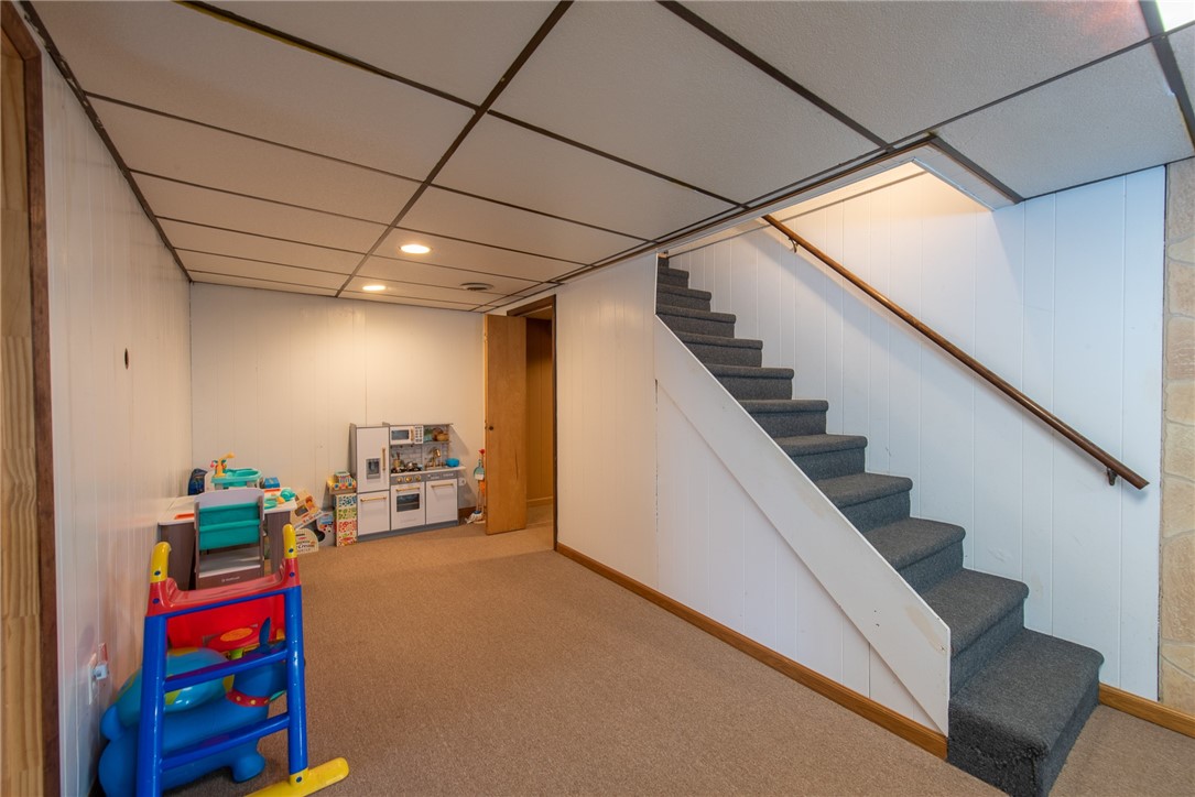 Allegheny Twp - Wml, Pennsylvania 15068, United States, 4 Bedrooms Bedrooms, ,3 BathroomsBathrooms,Residential,Pending,16069