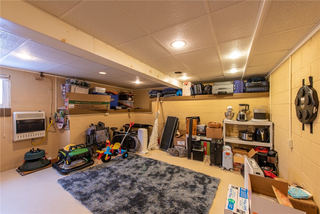 Allegheny Twp - Wml, Pennsylvania 15068, United States, 4 Bedrooms Bedrooms, ,3 BathroomsBathrooms,Residential,Pending,16069