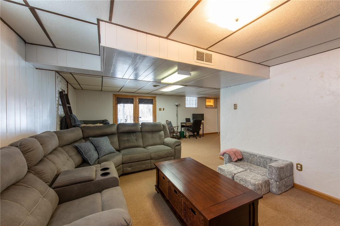 Allegheny Twp - Wml, Pennsylvania 15068, United States, 4 Bedrooms Bedrooms, ,3 BathroomsBathrooms,Residential,Pending,16069