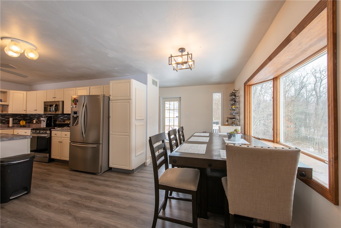 Allegheny Twp - Wml, Pennsylvania 15068, United States, 4 Bedrooms Bedrooms, ,3 BathroomsBathrooms,Residential,Pending,16069