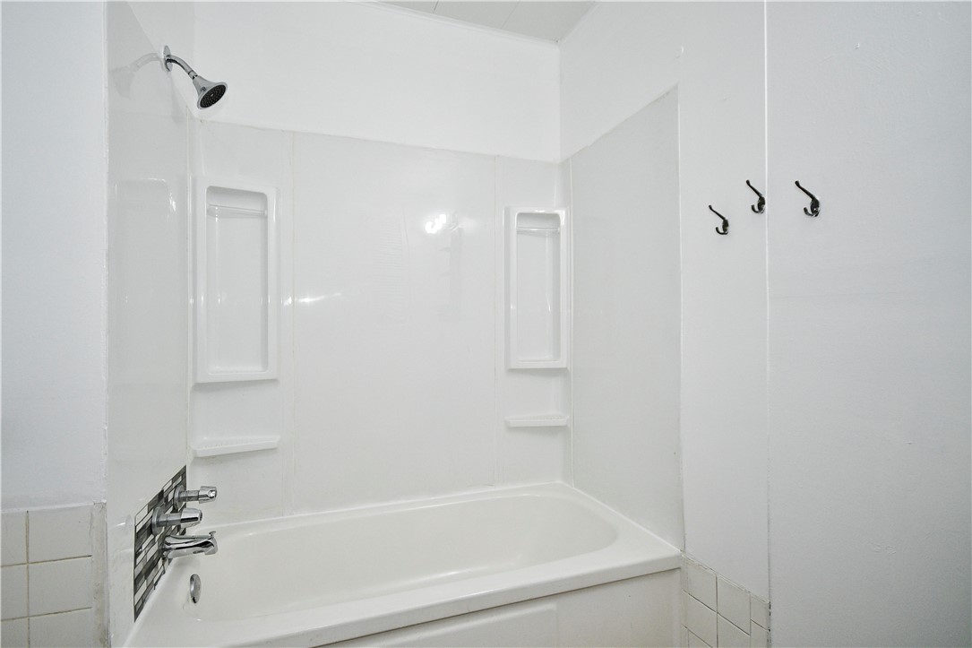 1320 4th Ave Ave, Beaver Falls, Pennsylvania image 13