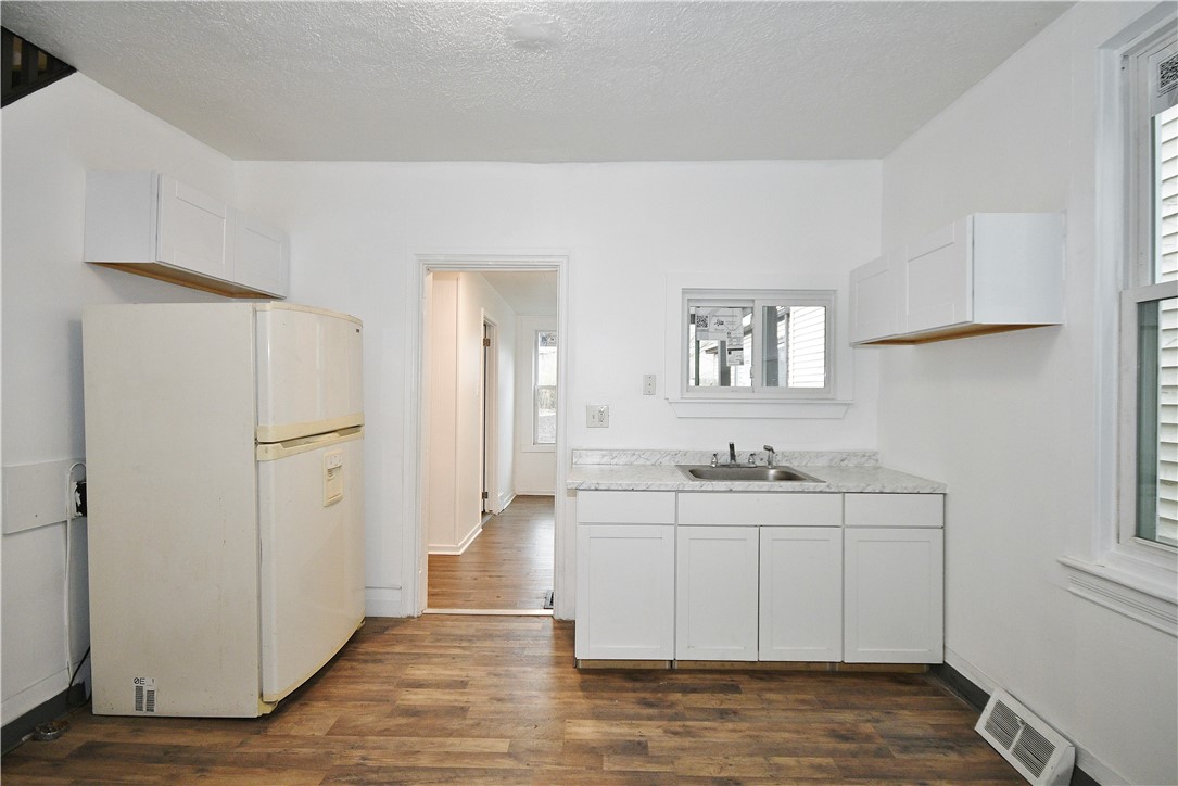 1320 4th Ave Ave, Beaver Falls, Pennsylvania image 11