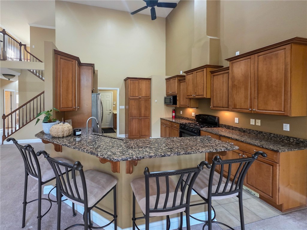 Allegheny West, Pennsylvania 15108, United States, 4 Bedrooms Bedrooms, ,5 BathroomsBathrooms,Residential,Contingent,212356