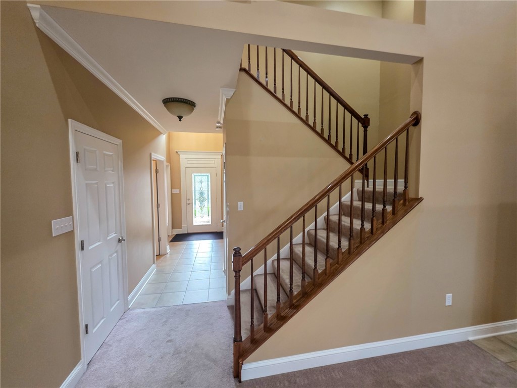 Allegheny West, Pennsylvania 15108, United States, 4 Bedrooms Bedrooms, ,5 BathroomsBathrooms,Residential,Contingent,212356