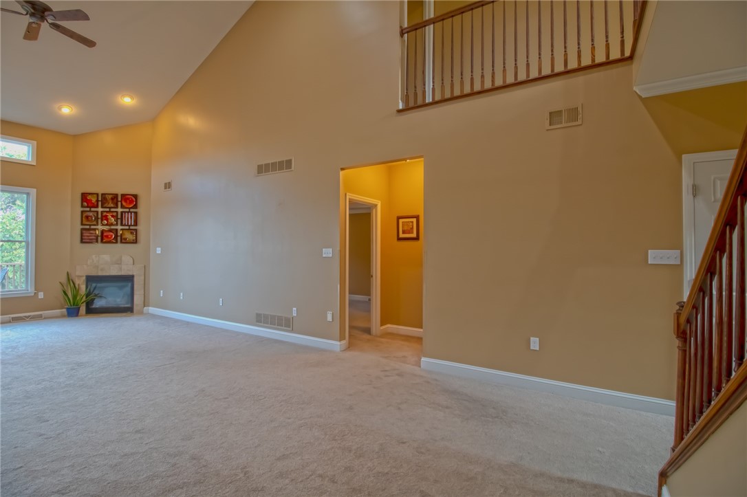 Allegheny West, Pennsylvania 15108, United States, 4 Bedrooms Bedrooms, ,5 BathroomsBathrooms,Residential,Contingent,212356