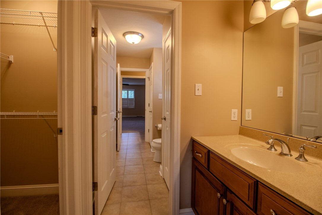 Allegheny West, Pennsylvania 15108, United States, 4 Bedrooms Bedrooms, ,5 BathroomsBathrooms,Residential,Contingent,212356