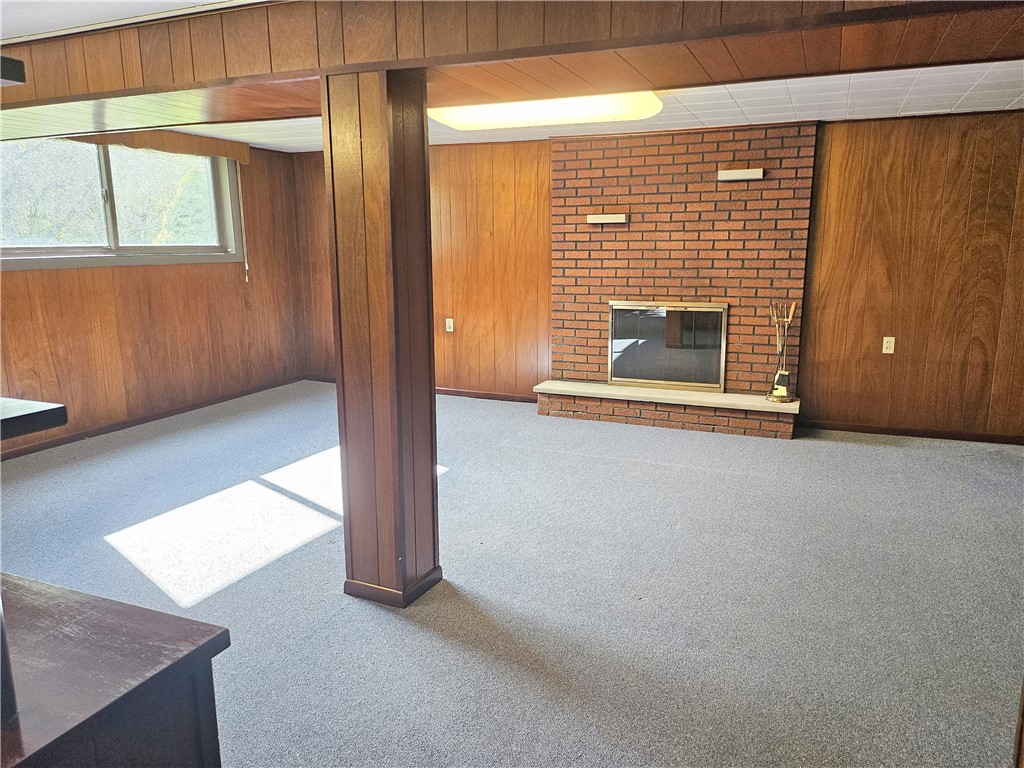 Slippery Rock Boro, Pennsylvania 16057, United States, 3 Bedrooms Bedrooms, ,2 BathroomsBathrooms,Residential,Contingent,202294