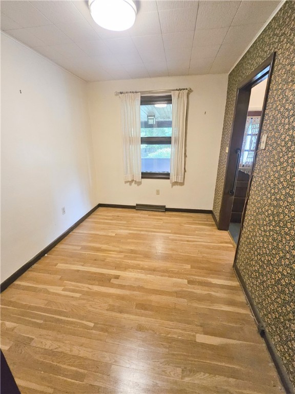 Slippery Rock Boro, Pennsylvania 16057, United States, 3 Bedrooms Bedrooms, ,2 BathroomsBathrooms,Residential,Contingent,202294