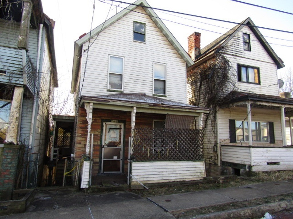 2708 Garbett St St, McKeesport, Pennsylvania image 3