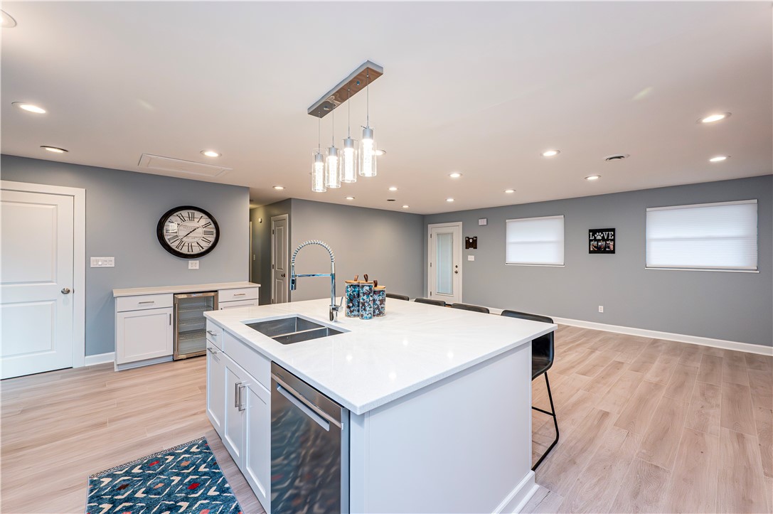 Hempfield Twp - Wml, Pennsylvania 15601, United States, 3 Bedrooms Bedrooms, ,2 BathroomsBathrooms,Residential,Active,102212