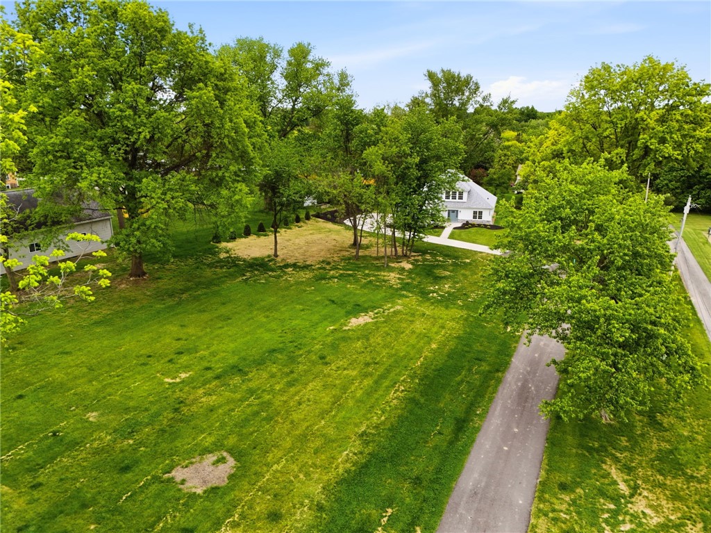 1003 Taylor Ln