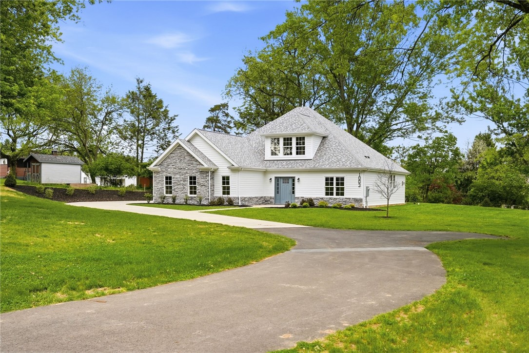 1003 Taylor Ln