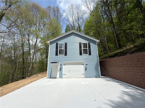 Photo of 435 Dutch Run Rd, Waynesburg, PA 15370 (MLS # 1752138)