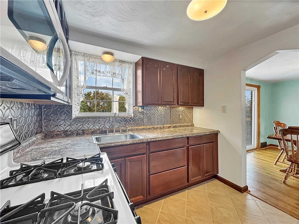 508 Commonwealth Ave Ave, West Mifflin, Pennsylvania image 4