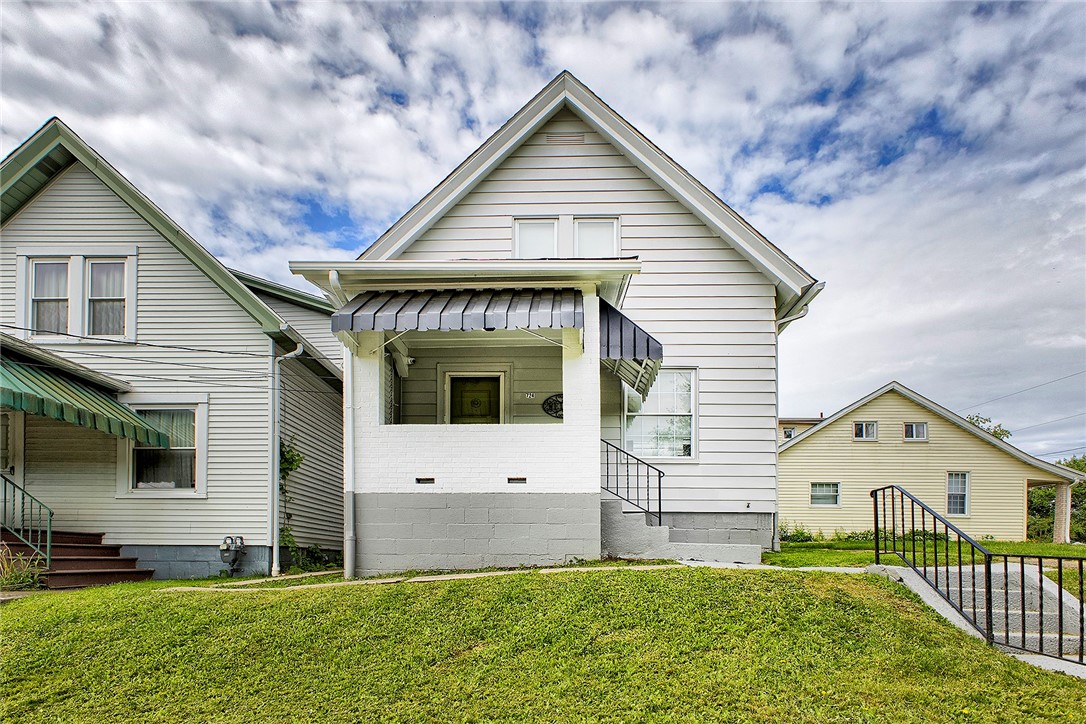 724 Saint Clair Ave, Jeannette, Pennsylvania image 3