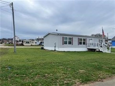 1010 Hill Street Belle Vernon PA 15012