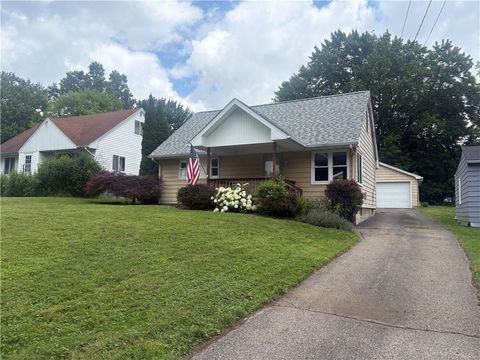 Homes For Sale - 636 Lyle Drive Dr<br/> Hermitage, PA 16148