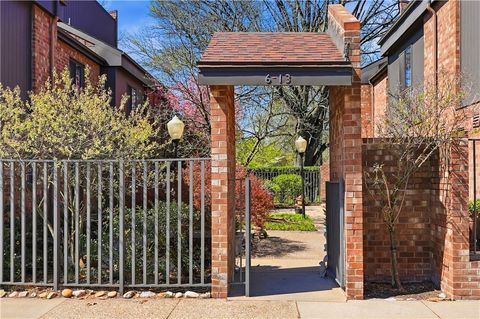 Photo of 12 Foster Square Sq, Pittsburgh, PA 15212 (MLS # 1746899)