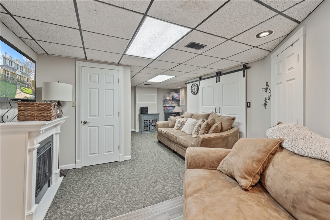518 Lisa Dr Dr, West Mifflin, Pennsylvania image 32