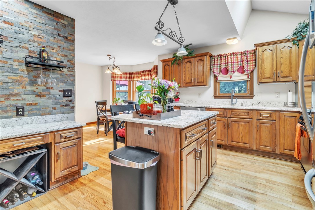 Cranberry Twp, Pennsylvania 16066, United States, 4 Bedrooms Bedrooms, ,3 BathroomsBathrooms,Residential,Active,152639