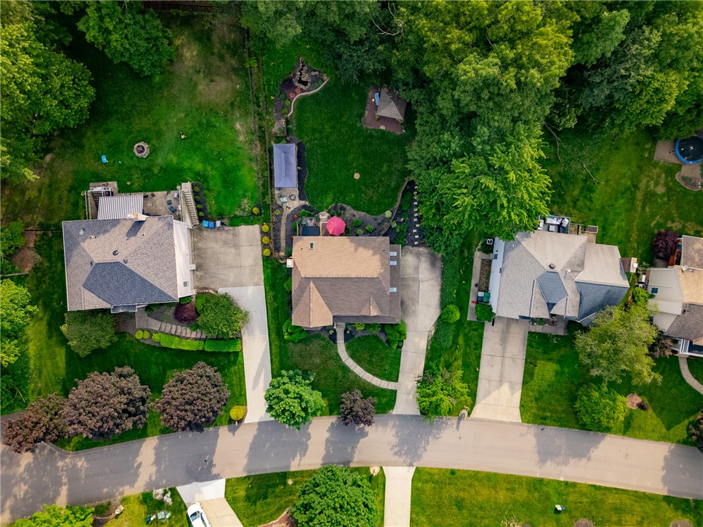 Cranberry Twp, Pennsylvania 16066, United States, 4 Bedrooms Bedrooms, ,3 BathroomsBathrooms,Residential,Active,152639