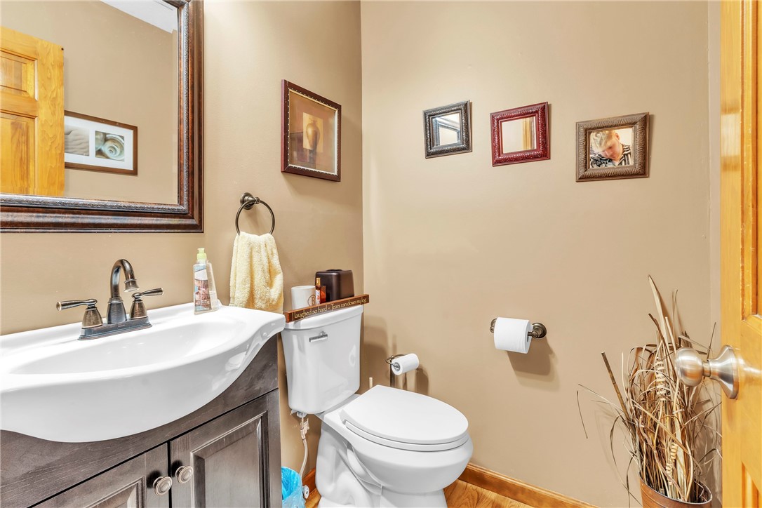 Cranberry Twp, Pennsylvania 16066, United States, 4 Bedrooms Bedrooms, ,3 BathroomsBathrooms,Residential,Active,152639