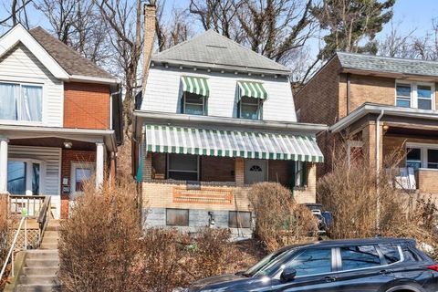 Homes For Sale - 435 Bausman St St<br/> Knoxville, PA 15210