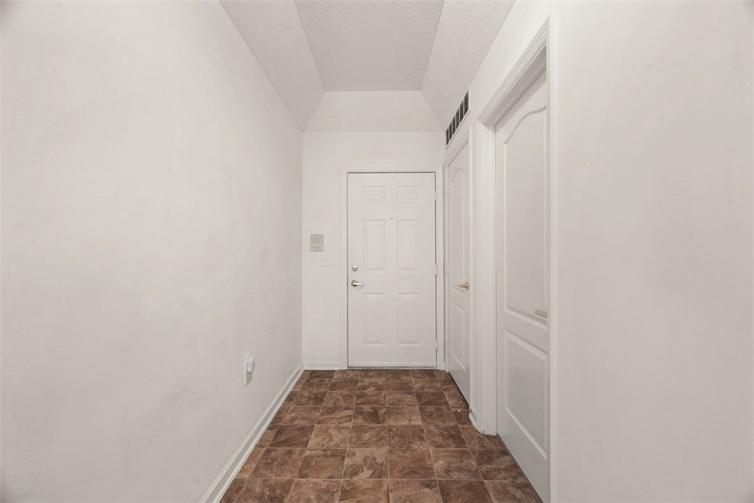 800 HIDDEN RIDGE COURT 203