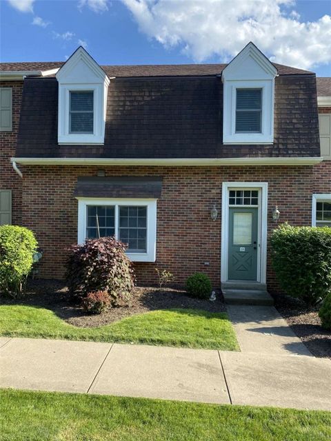 Photo of 108 Bayberry Ct, McMurray, PA 15317 (MLS # 1746679)