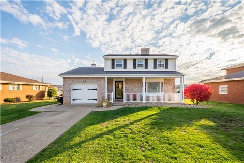 Photo of 615 Mcgovern Rd, Houston, PA 15342 (MLS # 1729275)