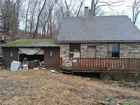 208 N Mulberry St Rear New Castle PA 16101