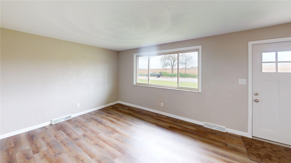 209 S Benbrook