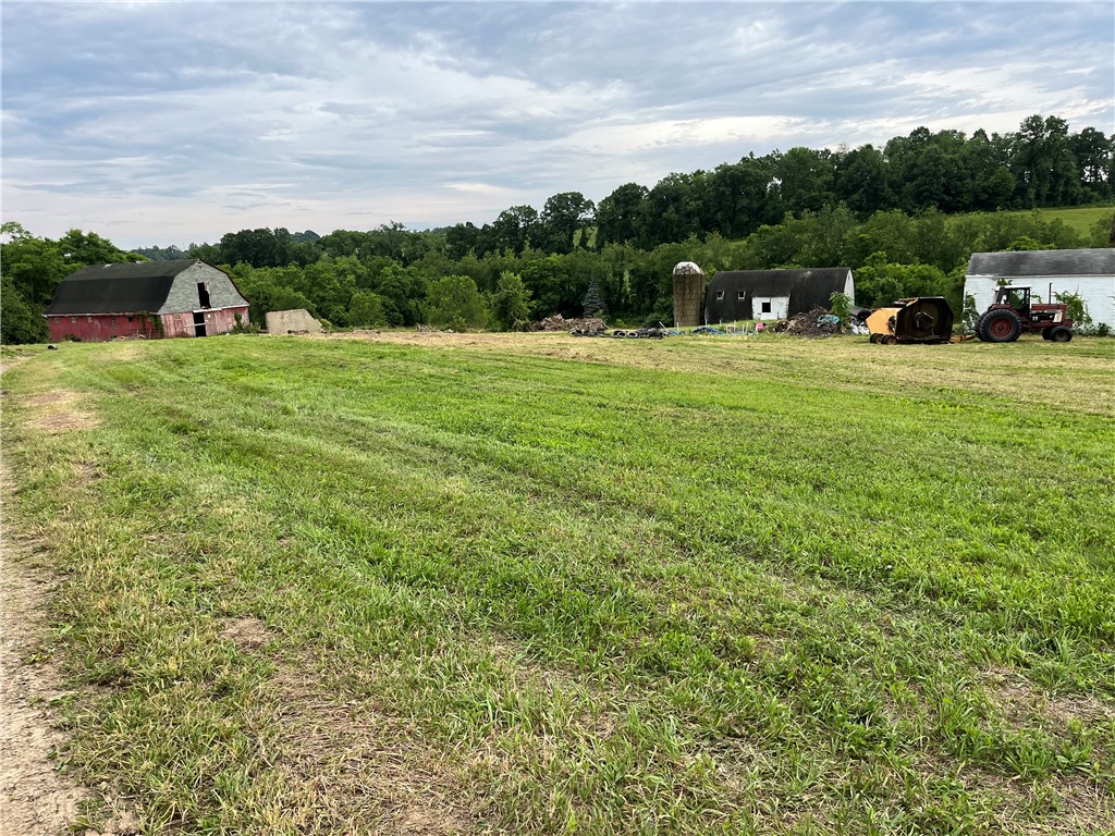 Smith, Pennsylvania 15021, United States, ,1 BathroomBathrooms,Residential,Active,247339