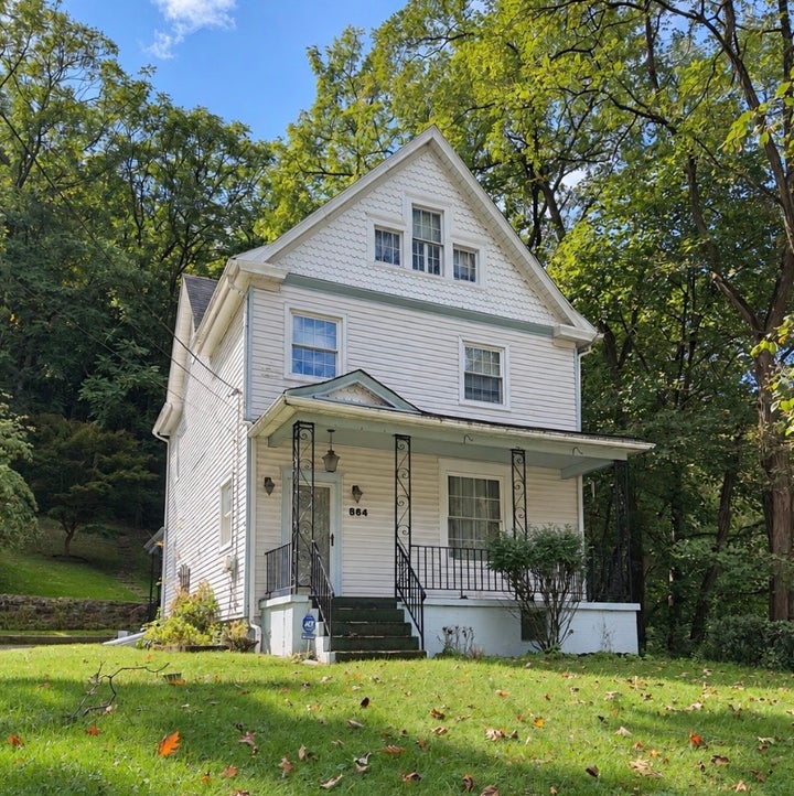 Photo 1 of 27 — 864 Forest Ave, West Homestead, PA 15120