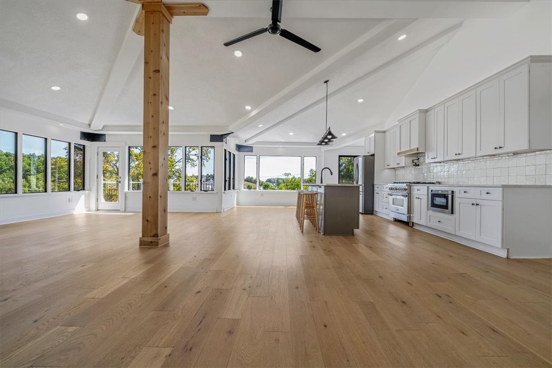 South Fayette, Pennsylvania 15071, United States, 4 Bedrooms Bedrooms, ,3 BathroomsBathrooms,Residential,Active,204046