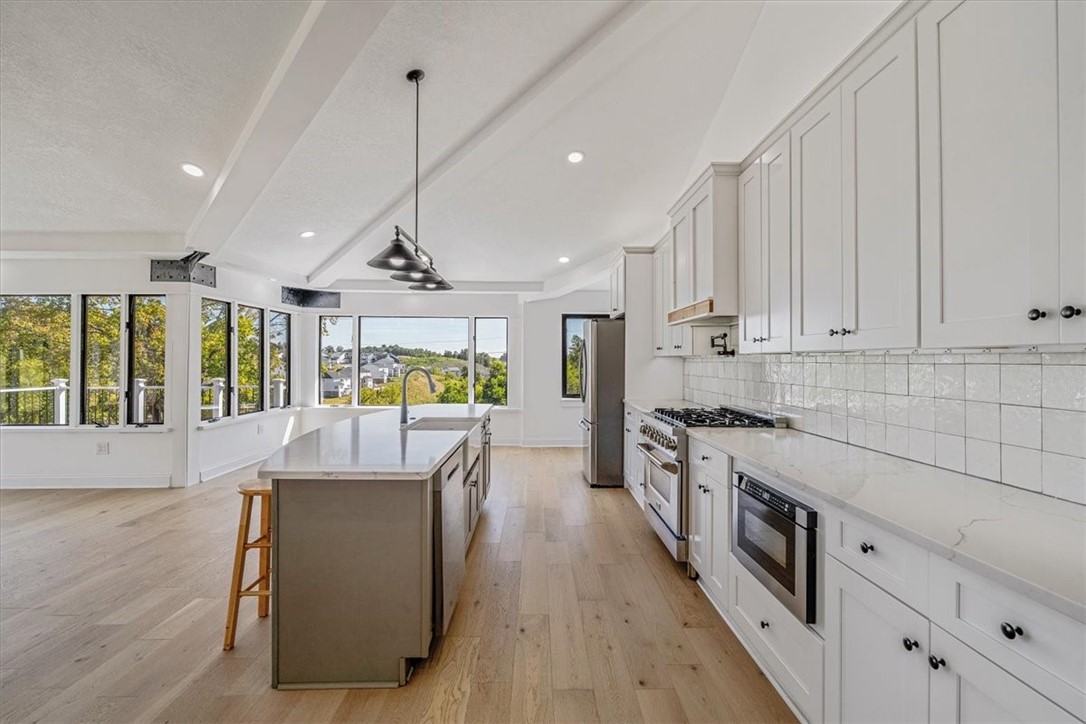 South Fayette, Pennsylvania 15071, United States, 4 Bedrooms Bedrooms, ,3 BathroomsBathrooms,Residential,Active,204046