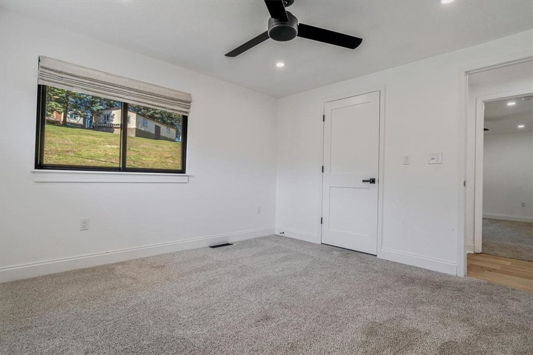 South Fayette, Pennsylvania 15071, United States, 4 Bedrooms Bedrooms, ,3 BathroomsBathrooms,Residential,Active,204046