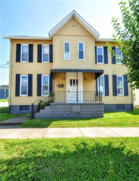 Photo of 87 3rd St, California, PA 15419 (MLS # 1737972)